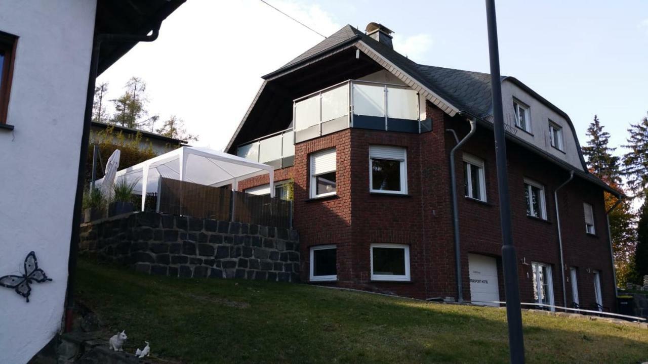 Gaestehaus Savo Nürburg Buitenkant foto